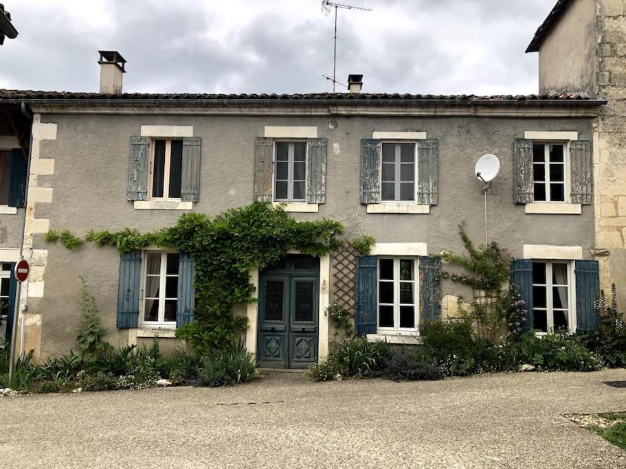 Maison Verdeau Yviers Bagian luar foto
